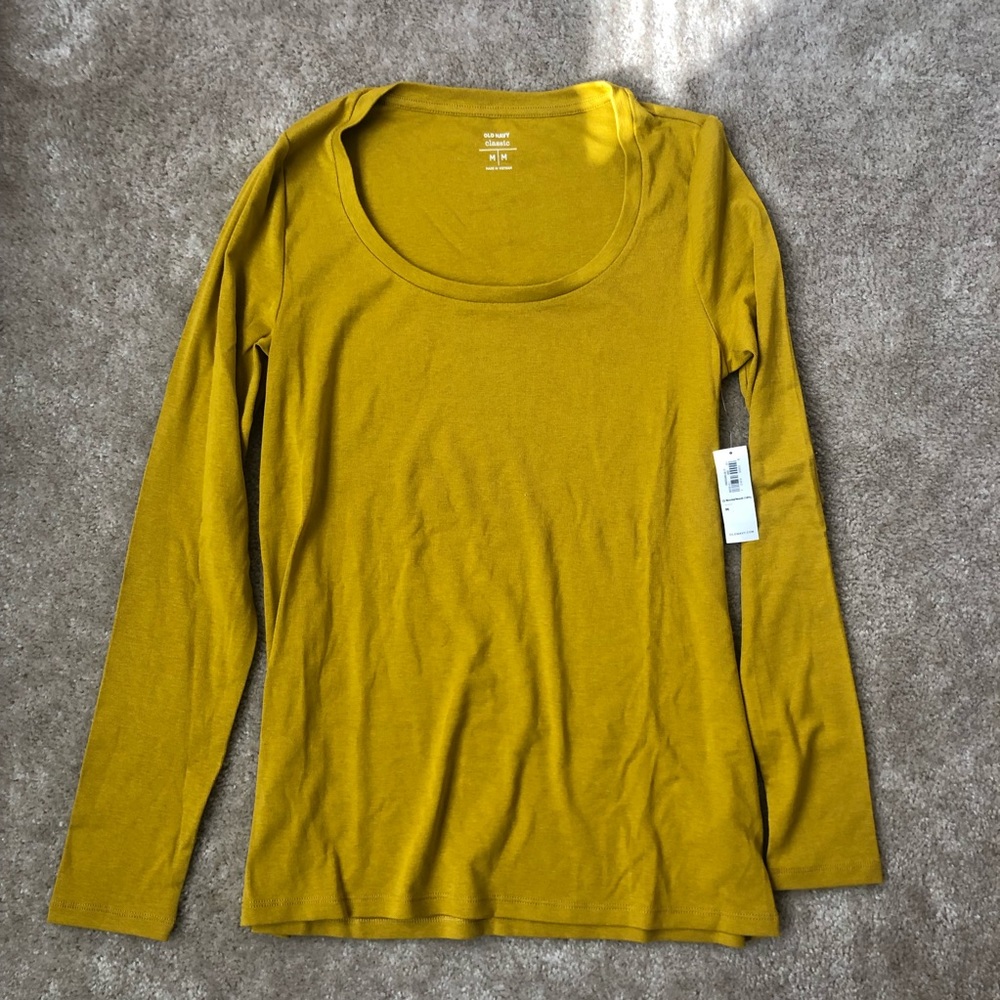 Women’s Old Navy Long Sleeve Tee
